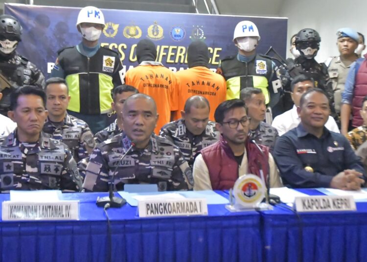 TNI AL Musnahkan 60.000 Butir Pil Ekstasi Hasil Penangkapan di Perairan Tanjung Batu, Kepulauan Riau