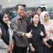 Beri Rasa Aman Kepada Masyarakat, Amsakar-Li Claudia Tinjau Arus Mudik di Pelabuhan dan Bandara