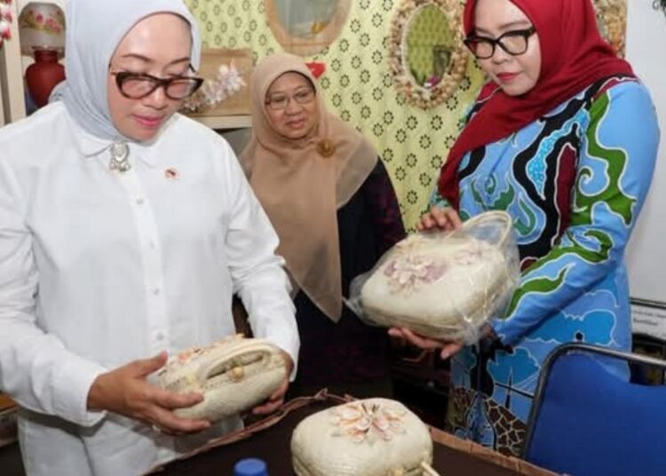 Sinergi PKK dan Pemerintah Pusat, Ketua PKK Batam Dampingi Menteri Arifah Tinjau UPTD PPA