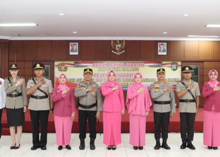 Kapolresta Barelang Pimpin Upacara Serah Terima Jabatan Kapolsek Galang serta Pelantikan Kapolsek Sei Beduk dan Kapolsek Kawasan Bandara Hang Nadim