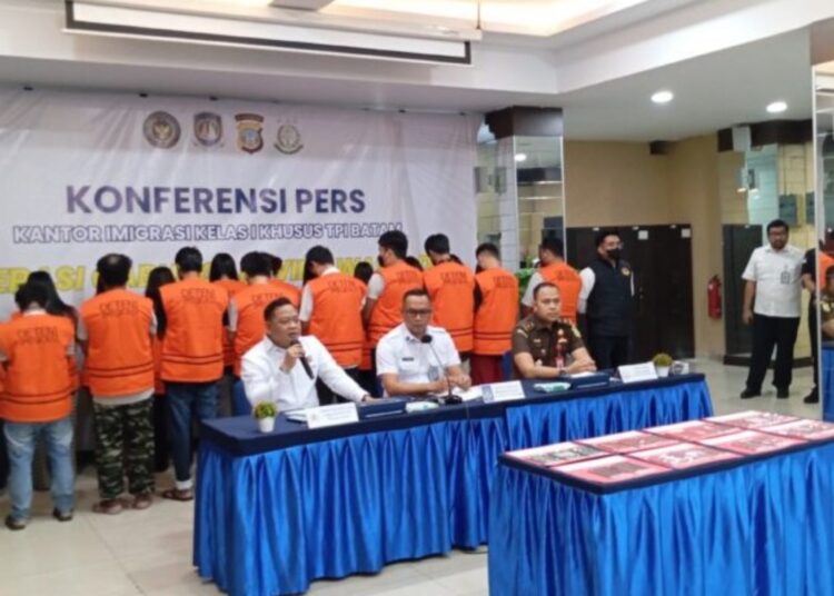 Imigrasi Batam Tangkap 23 WNA Langgar Izin Tinggal
