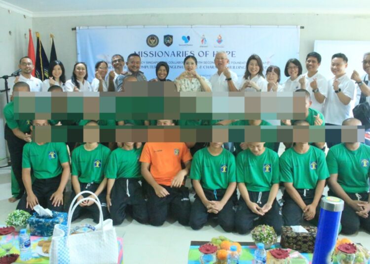 Second Chance Foundation dan Churh of Divine Mercy Singapore Berkunjung ke LPKA Batam