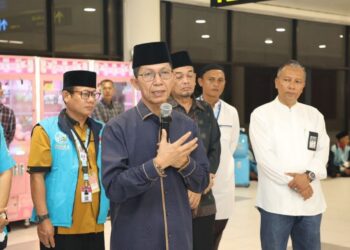 Amsakar Lepas Keberangkatan 275 Jemaah Umrah Samira Travel Di Bandara Hang Nadim