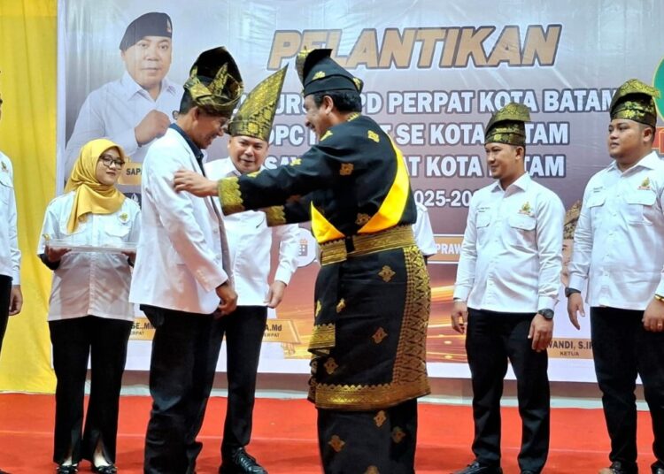 Pimpinan dan Anggota DPRD Hadiri Pelantikan Pengurus DPD Perpat Kota Batam
