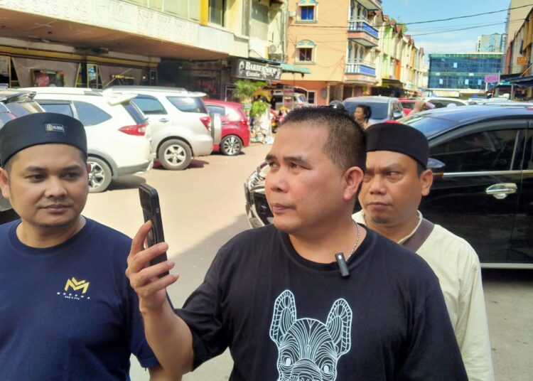 Morena Pub dan KTV Bagikan 500 Paket Sembako kepada Warga Sekitar