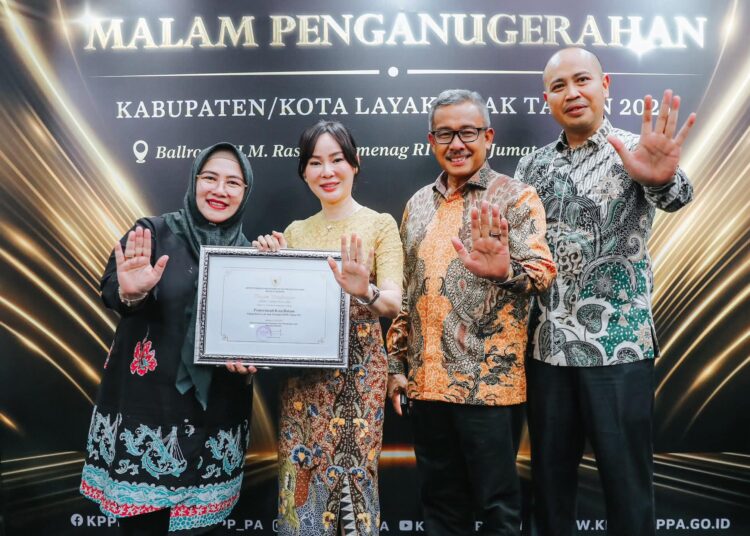 Batam Raih Penghargaan Kota Layak Anak Katagori Nindya 2025, Li Claudia Persembahkan Untuk Anak-Anak Batam