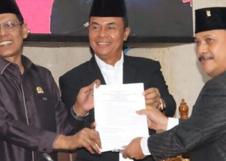 Rapat Paripurna DPRD Kota Batam Tetapkan Rencana Kerja 2026, Fokus Dorong Ekonomi Dan Penguatan Legislasi