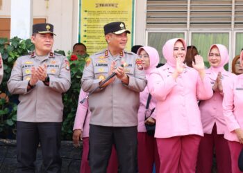Kapolda Kepri Tinjau Langsung Program Makan Bergizi Gratis Di SDN 001 Nongsa