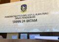 Sudah Lewat Batas Waktu, Rosmayulita Masih Tak Diberi Hak Mengajar