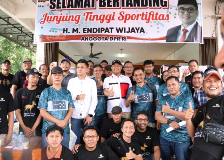 Ketua DPRD Kepri Puji Wartawan: Penjaga Stabilitas Daerah Lewat Turnamen Domino Sumpah Pemuda