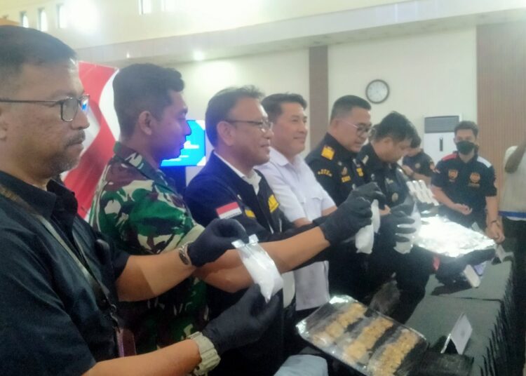 Bea Cukai Batam Gagalkan Penyelundupan Narkoba, Emas Dan Ratusan Handphone Bekas