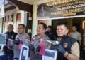 Kapolresta Barelang Pimpin Konferensi Pers Ungkap Kasus PMI Ilegal di Bengkong