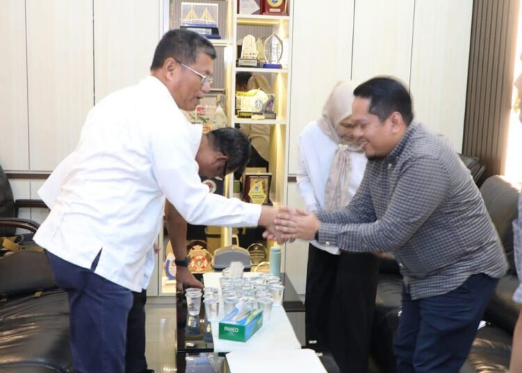 Pemko Batam Terima Akta Penyerahan Hak Lahan PSU Perumahan dari Pengembang