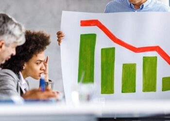 ASX Stock Plummets 55%: Comeback Imminent?