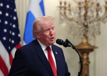 US Considers 10,000-Troop Mideast Surge