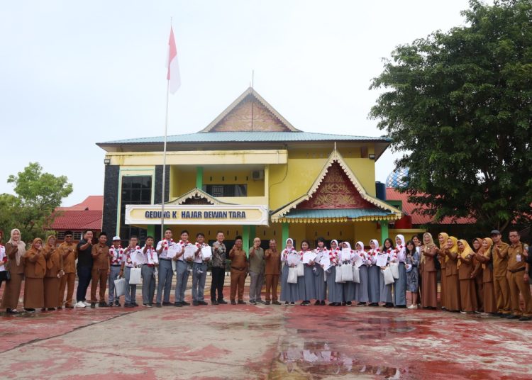 Raih 19 Medali di Malaysia, Siswa SMAN 1 Tanjungpinang Disambut Khusus