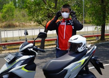 Berkendara Saat Asap Mengganggu Jarak Pandang, Ini yang Perlu Diperhatikan