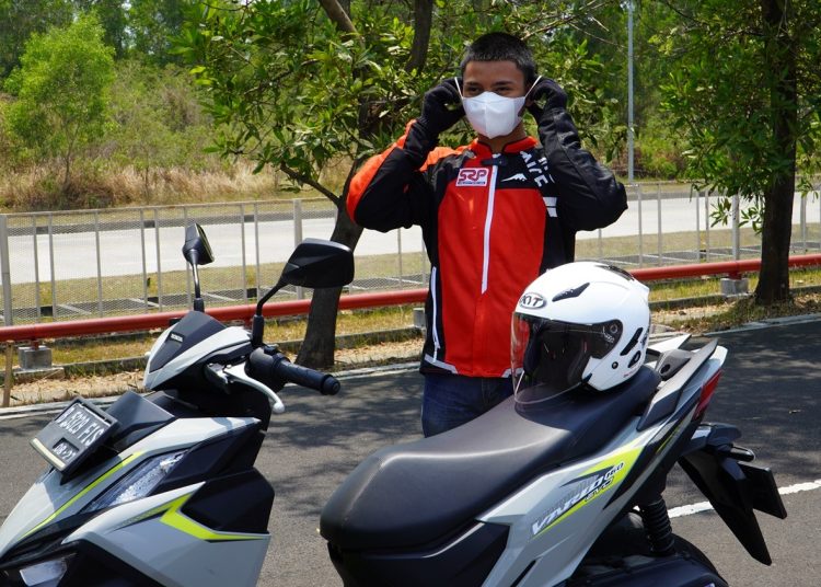 Berkendara Saat Asap Mengganggu Jarak Pandang, Ini yang Perlu Diperhatikan