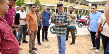Amsakar Respons Keluhan Wali Murid, Penambahan Ruang Kelas SDN 013 Sekupang Jadi Prioritas